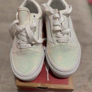 New Vans Glittery iridescent White Kids Sneakers 12 youth girls